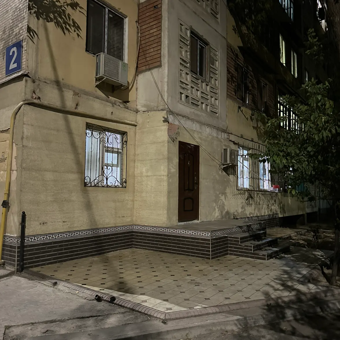 Сотилади 2 хонали квартира, 57 м², 1/9 қават — Олмазор тумани