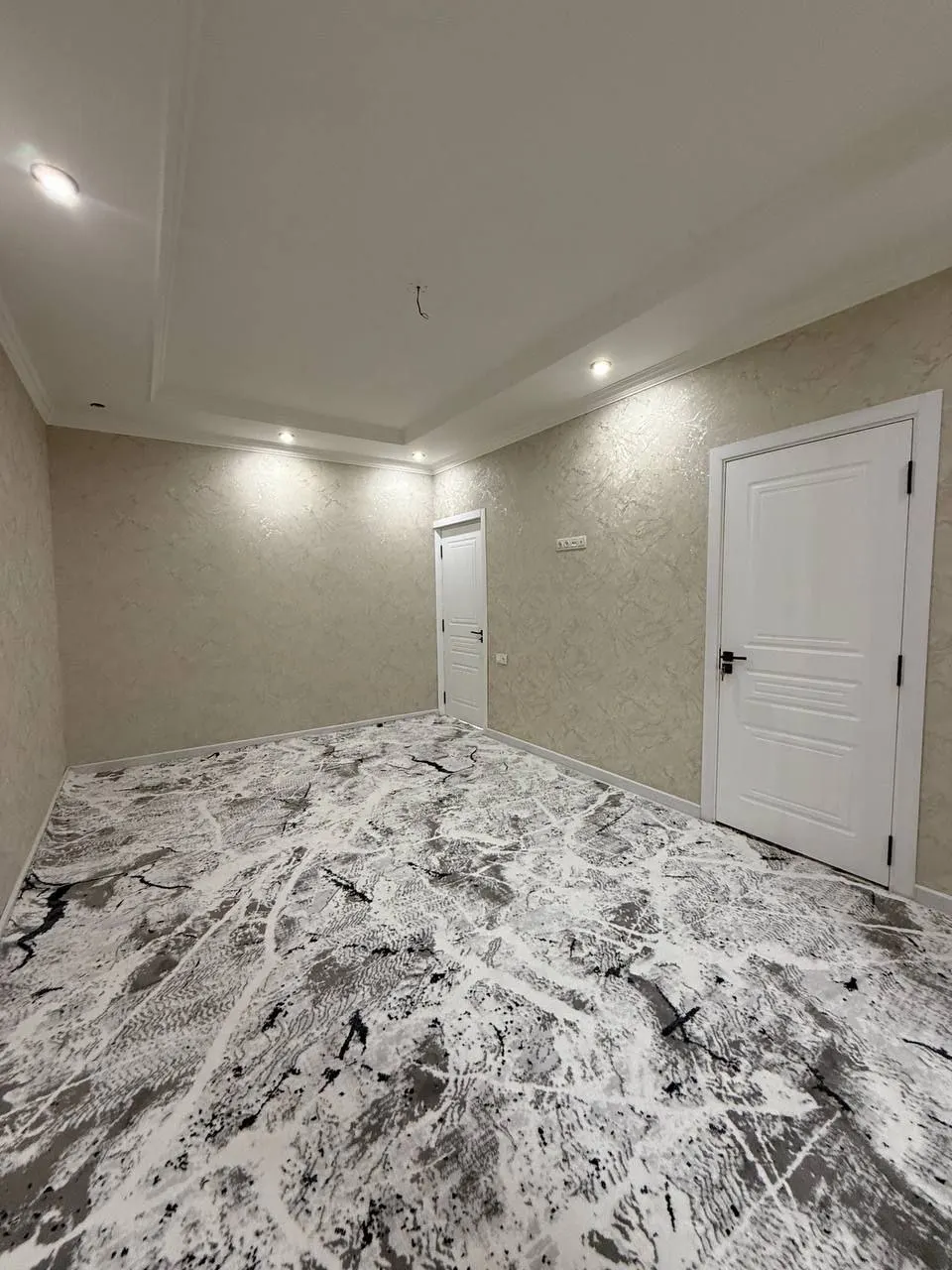 Sotiladi 4 xonali kvartira, 50 m², 4/4 qavat — Yunusobod tumani
