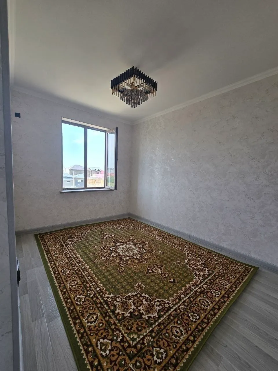 Сотилади 2 хонали квартира, 56 м², 2/3 қават — Сергели тумани