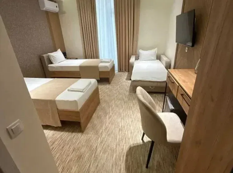 Сотилади тижорат биноси, 24000 м², 7.3 сотих, 4/4 қават — Яккасарой тумани