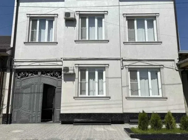 Сотилади 5 хонали ҳовли уй, 4 сотих — Чилонзор тумани