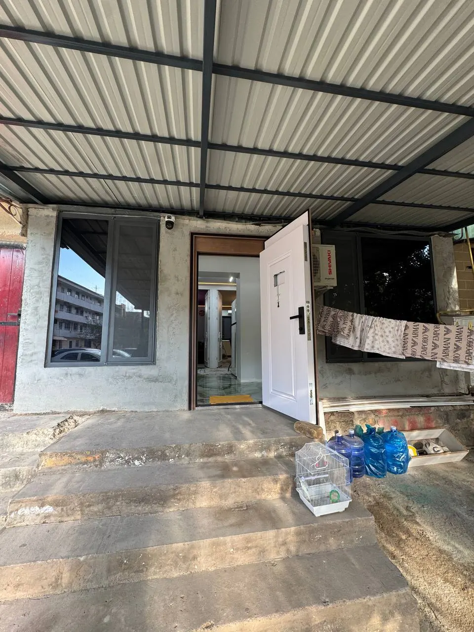 Продаётся 2-комнатная квартира, 56 м², 1/4 этаж — Навои