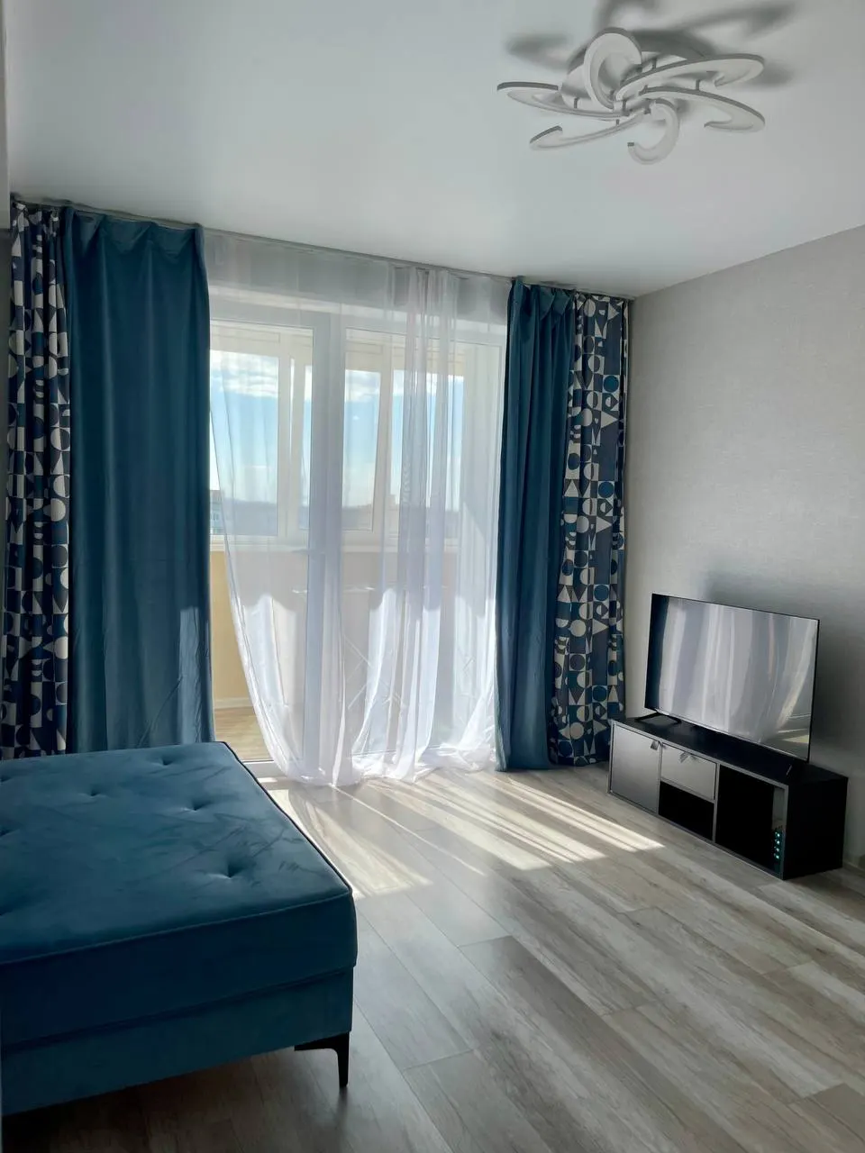 Сдаётся 1-комнатная квартира, 54 м², 2/9 этаж — Яккасарайский район