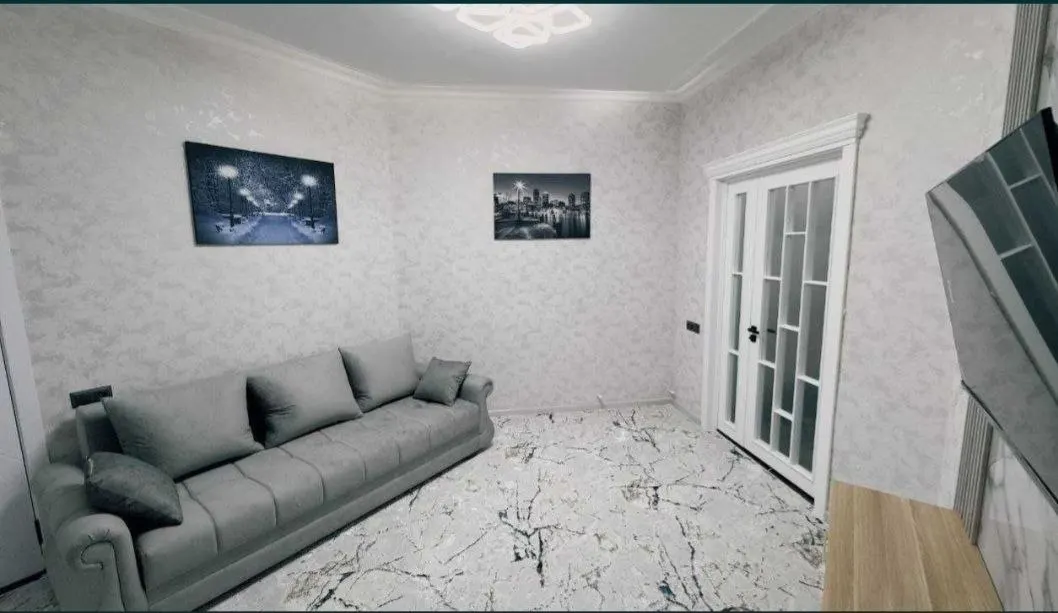 Sotiladi 2 xonali kvartira, 60 m², 5/15 qavat — Yakkasaroy tumani