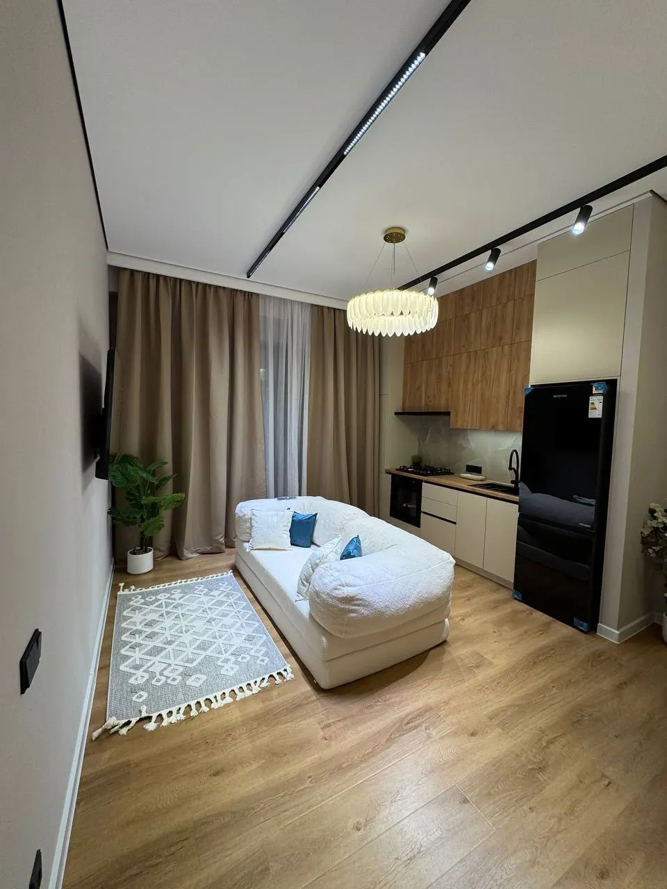 Продаётся 3-комнатная квартира, 70 м², 10/11 этаж — Яшнабадский район