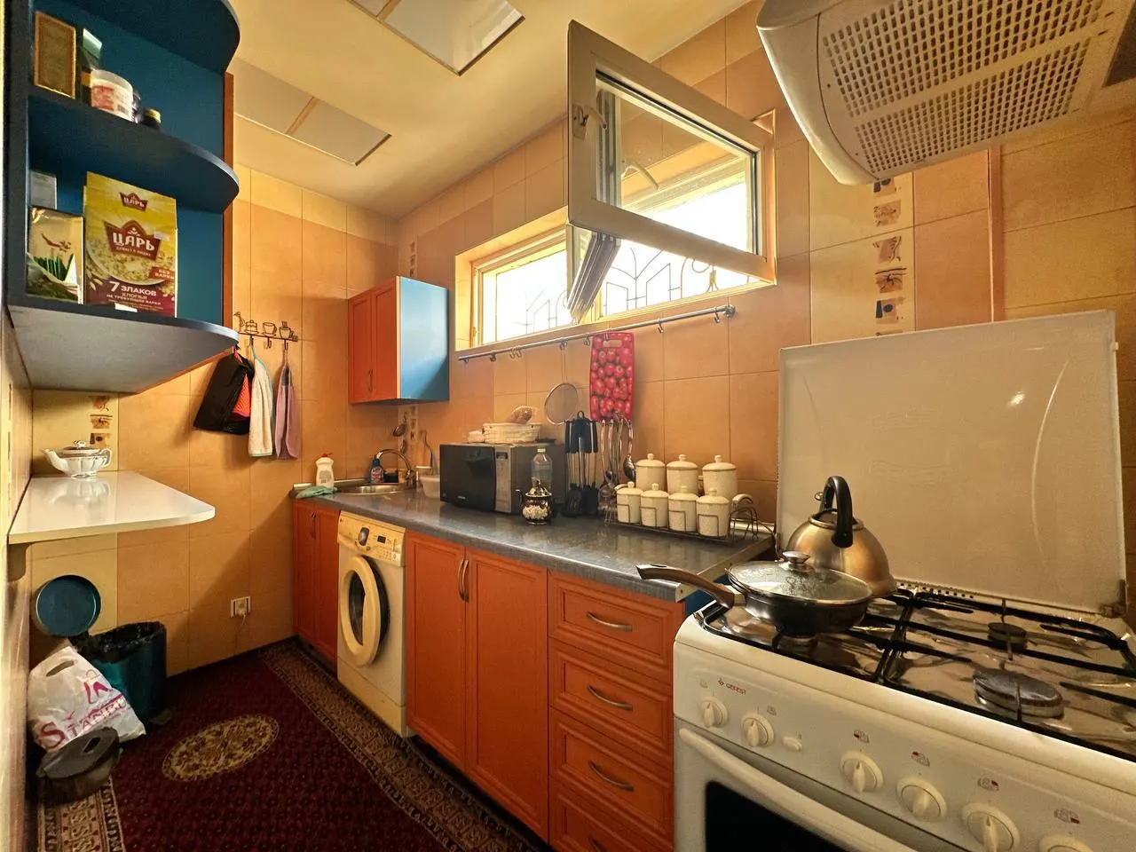 Sotiladi 4 xonali kvartira, 180 m², 8/9 qavat — Mirobod tumani