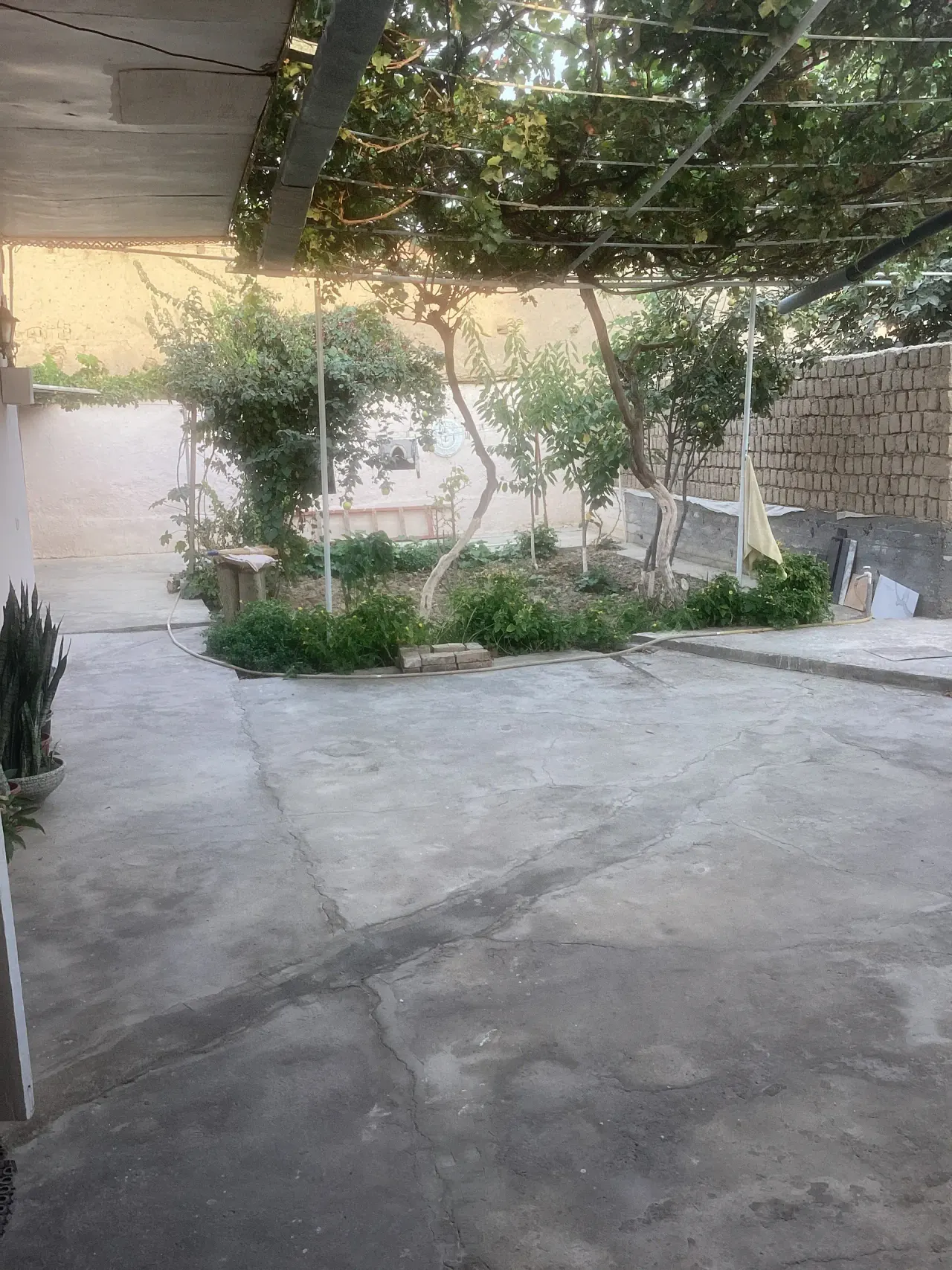 Продаётся дача, 4.5 сот., 200 м² — Самарканд