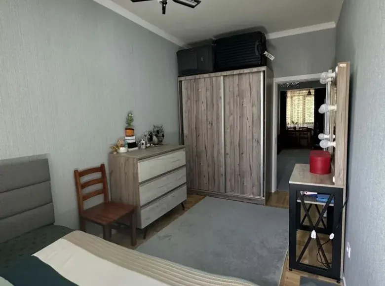 Продаётся 3-комнатная квартира, 64 м², 3/4 этаж — Чиланзарский район