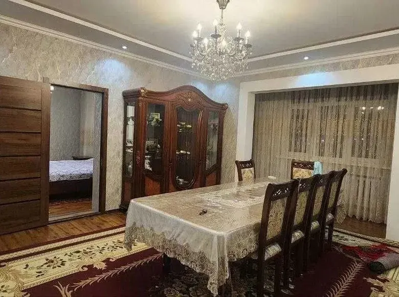 Сдаётся 3-комнатная квартира, 95 м², 9/9 этаж — Шайхантахурский район