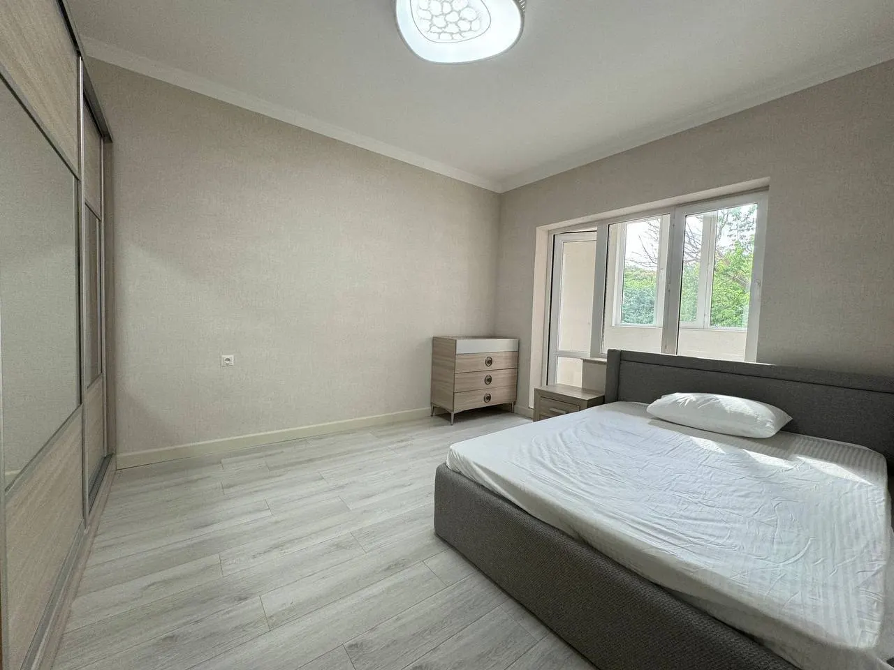 Sotiladi 4 xonali kvartira, 124 m², 3/4 qavat — Yashnobod tumani