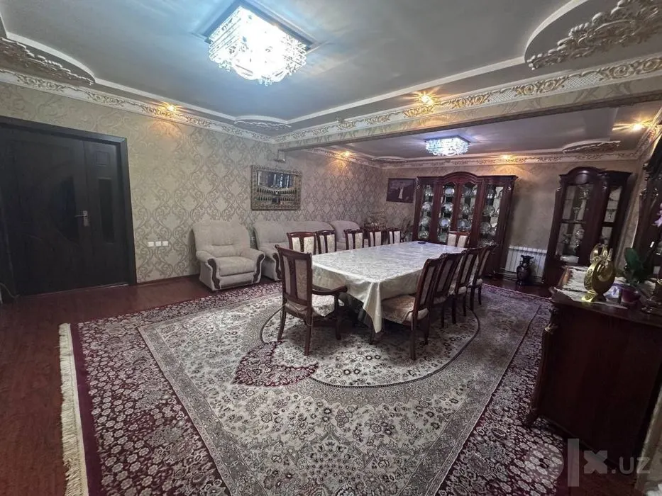 Ижарага берилади 4 хонали квартира, 200 м², 4/4 қават — Олмазор тумани