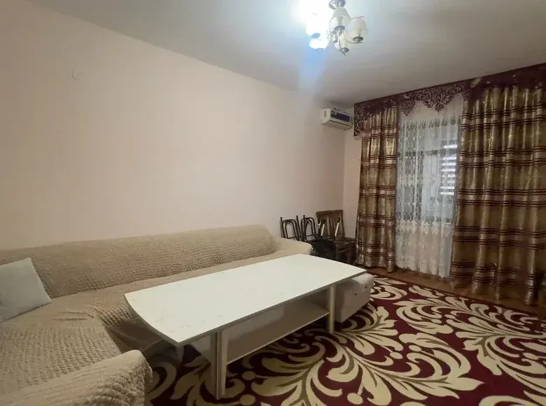 Ижарага берилади 3 хонали квартира, 100 м², 2/4 қават — Фарғона шаҳри