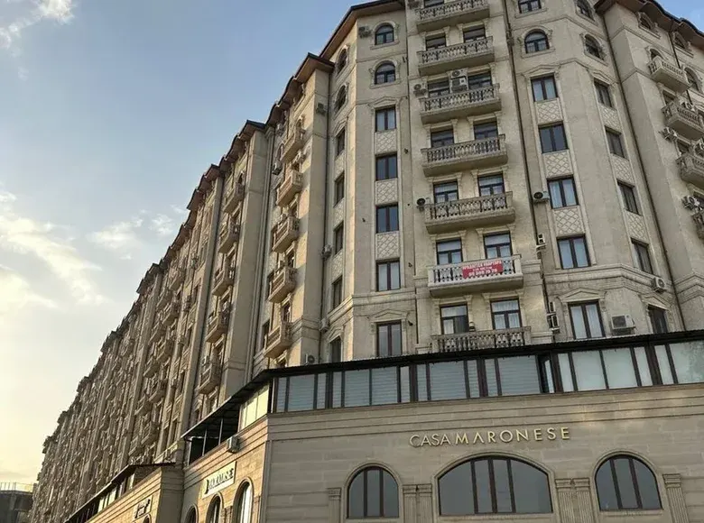 Sotiladi 5 xonali kvartira, 100 m², 4/10 qavat — Konimex tumani