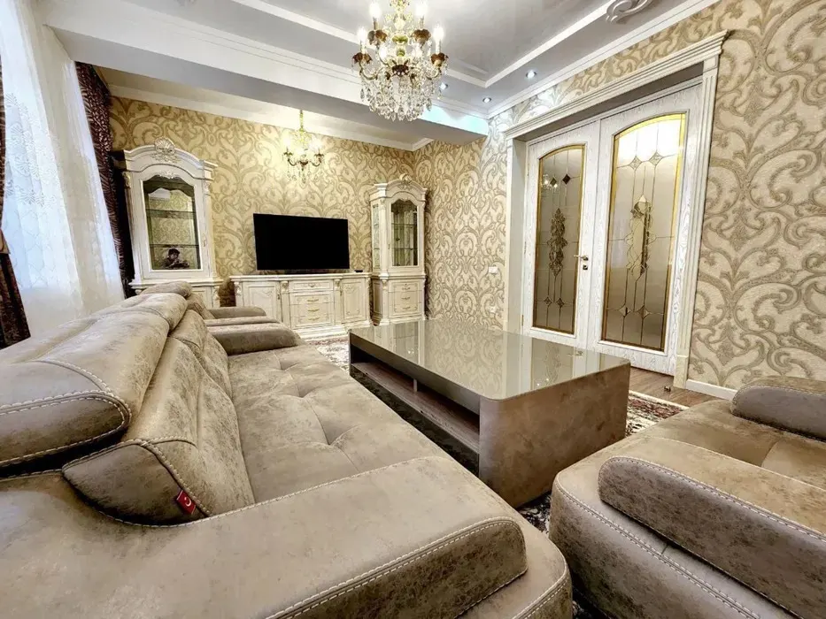 Ijaraga beriladi 3 xonali kvartira, 90 m², 2/4 qavat — Mirobod tumani