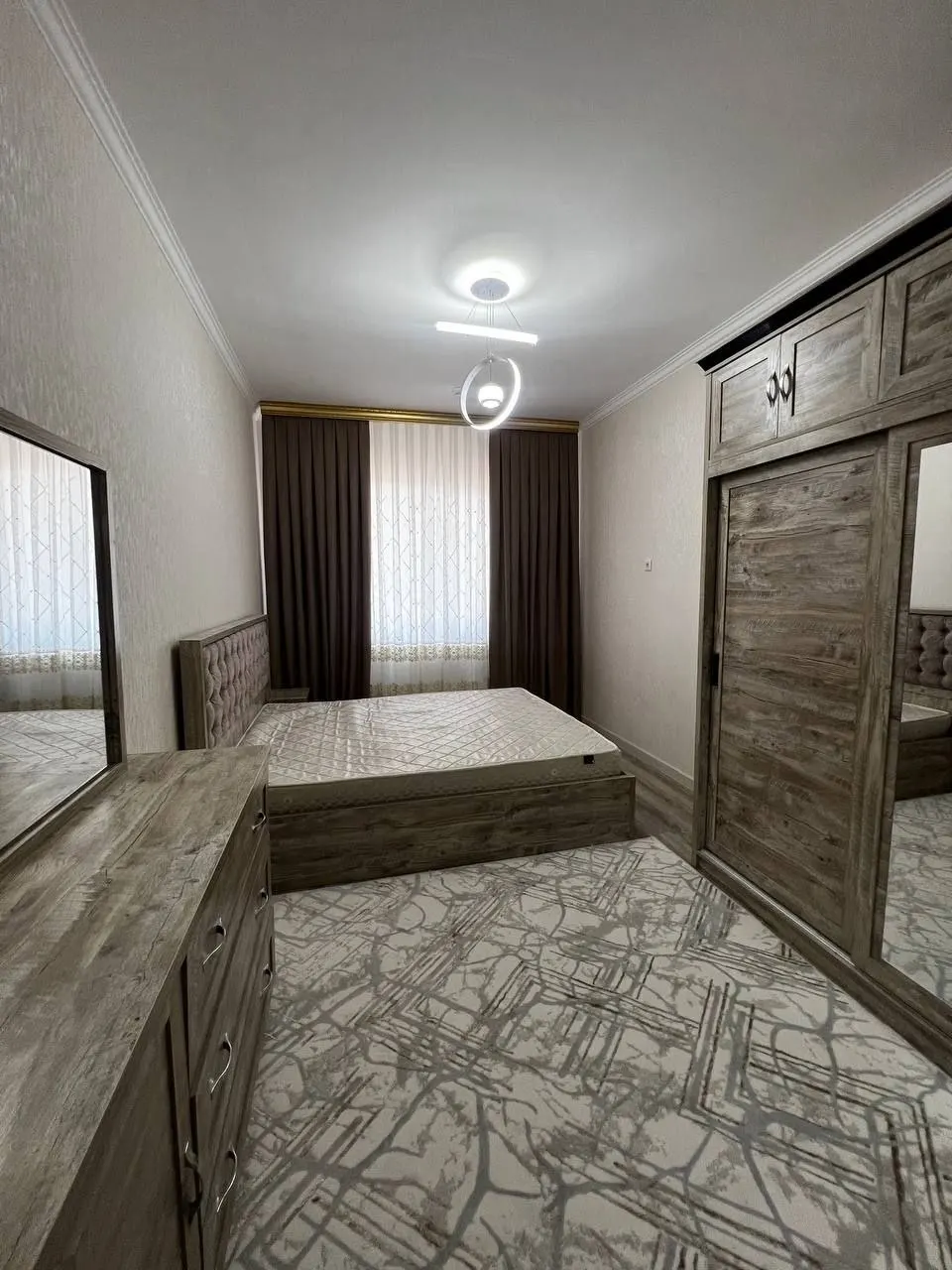 Sotiladi 2 xonali kvartira, 67 m², 15/16 qavat — Sergeli tumani