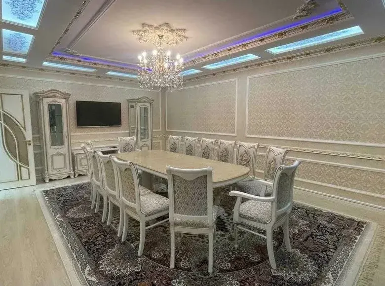 Сотилади 4 хонали квартира, 145 м², 4/8 қават — Самарқанд шаҳри