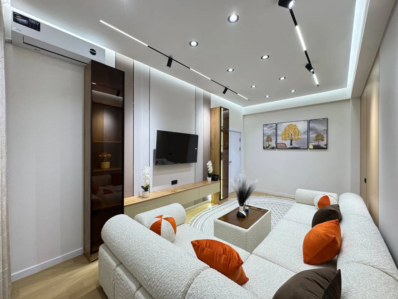 Sotiladi 3 xonali kvartira, 66 m², 15/16 qavat — Yakkasaroy tumani