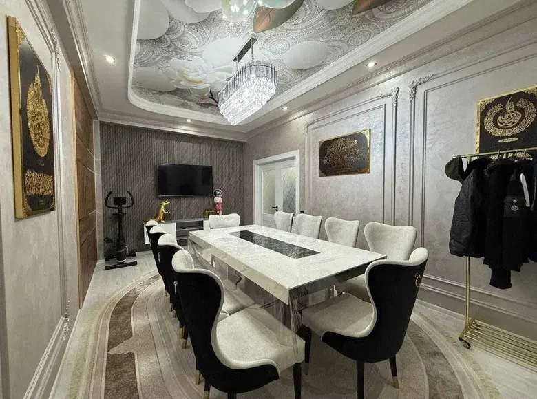 Продаётся 4-комнатная квартира, 92 м², 2/10 этаж — Юнусабадский район