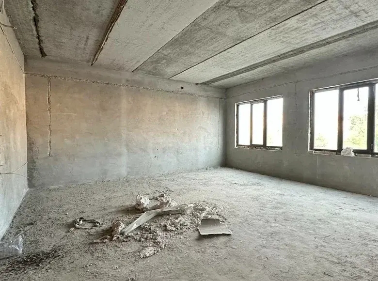 Sotiladi 3 xonali kvartira, 98 m², 4/6 qavat — Fargʻona shahri