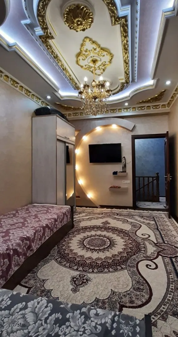 Сдаётся 4-комнатная квартира, 126 м², 1/3 этаж — Сергелийский район
