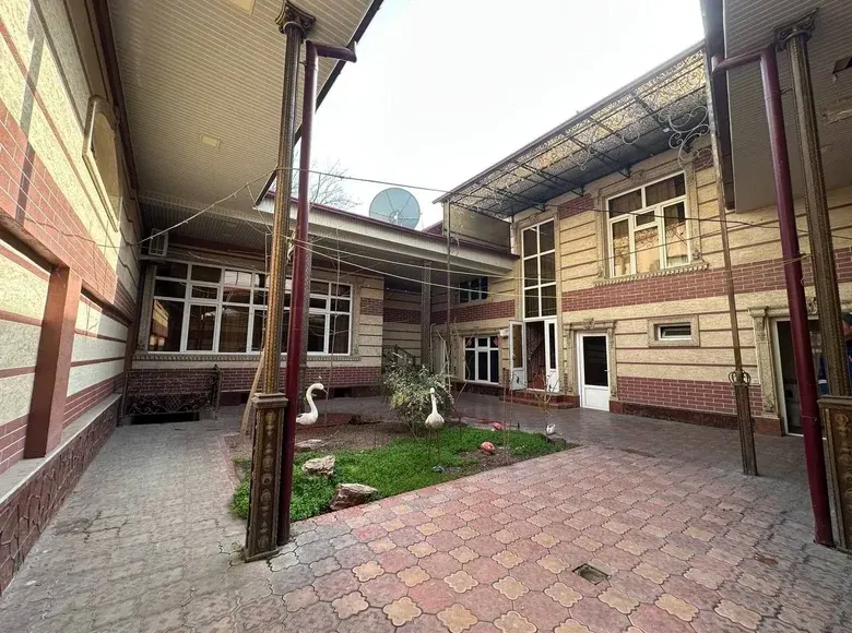Сотилади 5 хонали ҳовли уй, 180 м² — Миробод тумани