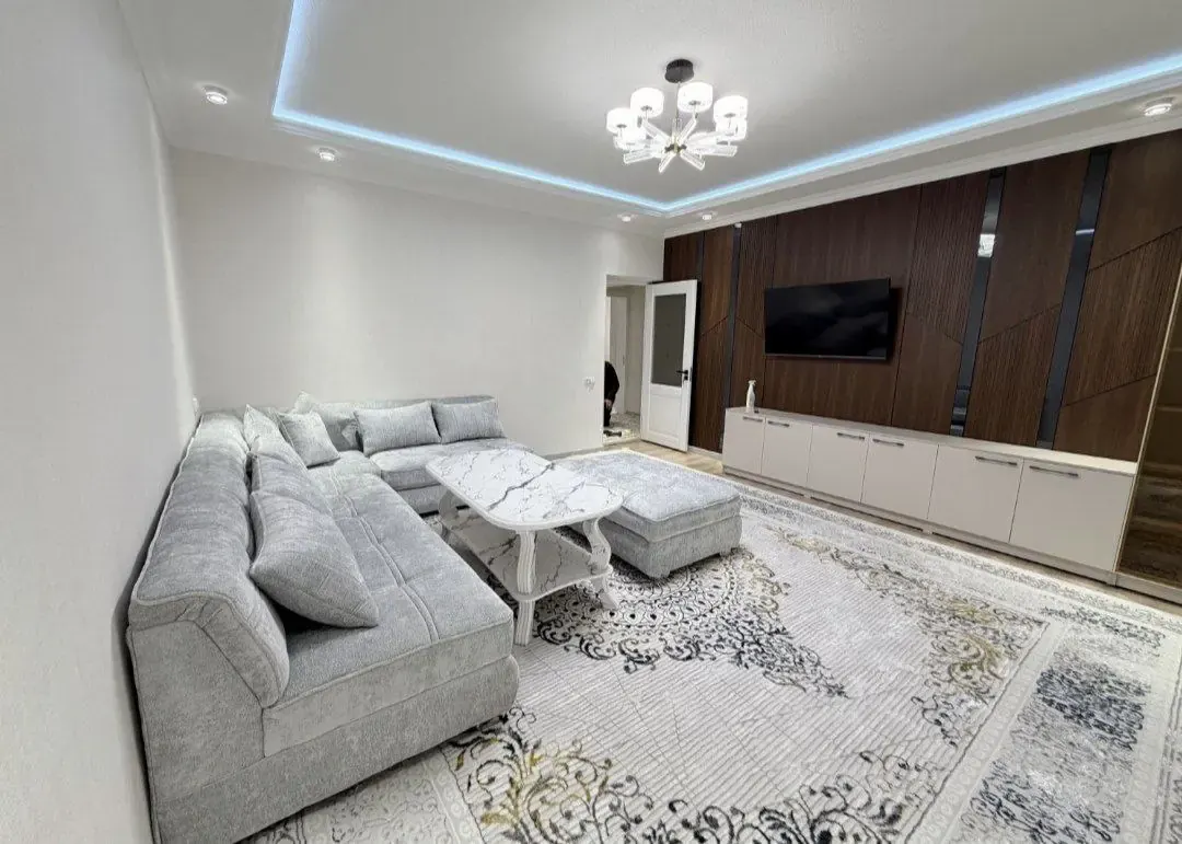 Сдаётся 2-комнатная квартира, 90 м², 8/9 этаж — Алмазарский район