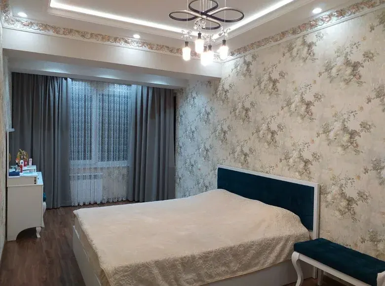 Sotiladi 2 xonali kvartira, 83 m², 6/8 qavat — Shayxontohur tumani