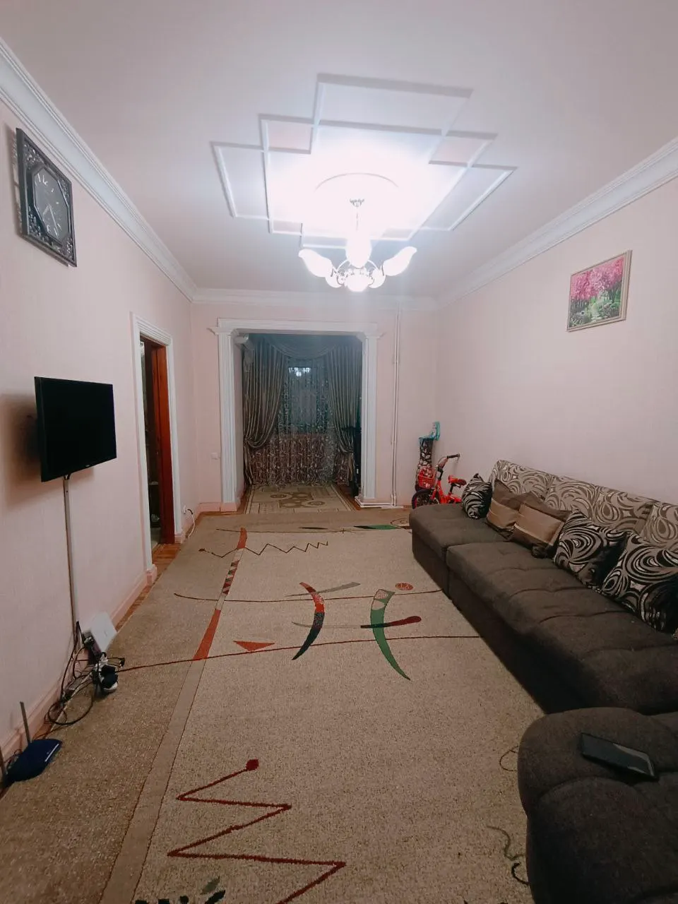 Сотилади 3 хонали квартира, 70 м², 1/4 қават — Яшнобод тумани