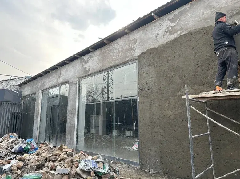 Сотилади тижорат биноси, 365 м², 4.5 сотих — Яшнобод тумани