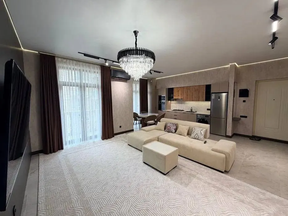 Сотилади 2 хонали квартира, 67 м², 6/8 қават — Мирзо Улуғбек тумани
