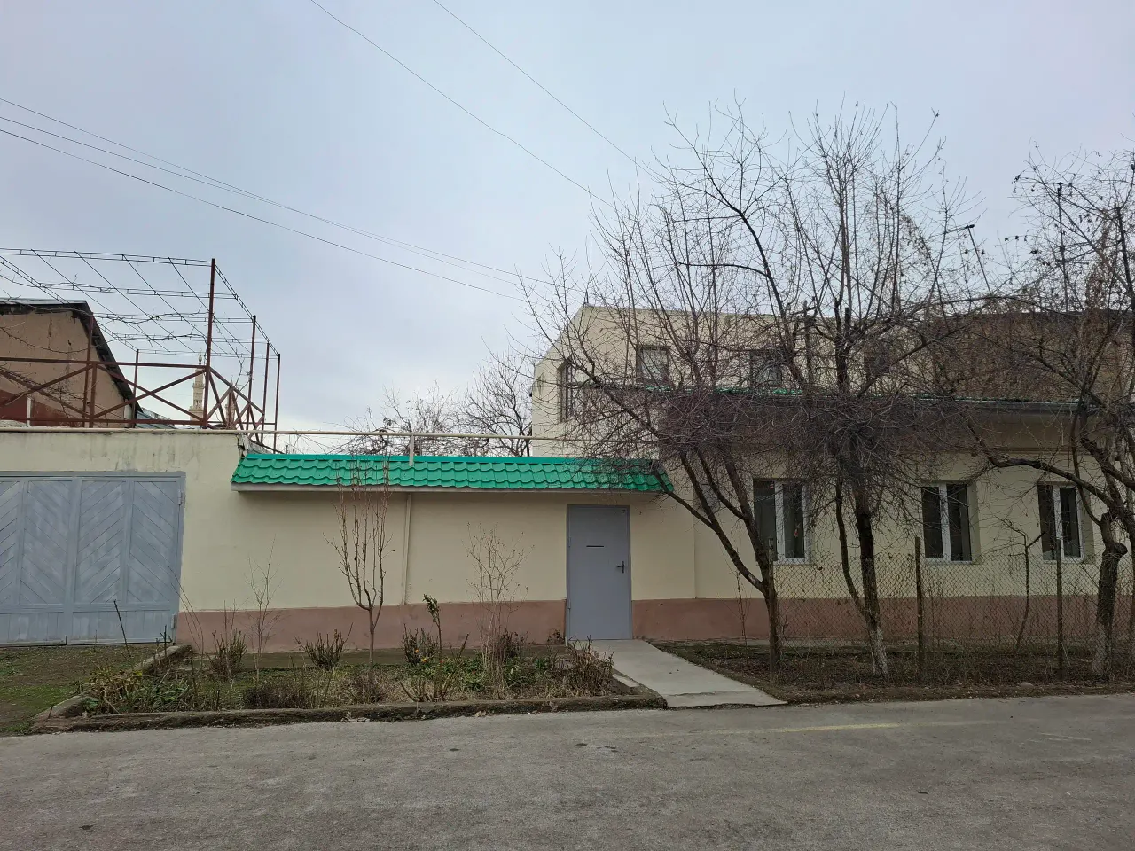 Сотилади 5 хонали дала ҳовли, 7.3 сотих, 123 м² — Олмазор тумани