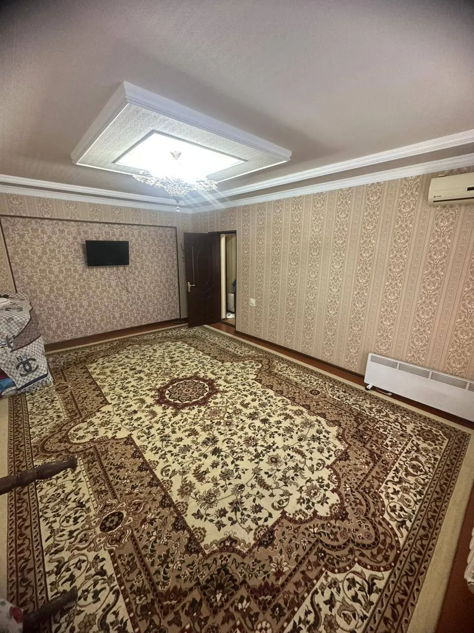 Продаётся 1-комнатная квартира, 42 м², 2/4 этаж — Мирзо-Улугбекский район