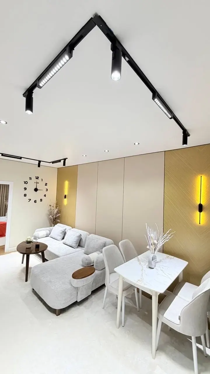 Продаётся 3-комнатная квартира, 52 м², 1/4 этаж — Чиланзарский район