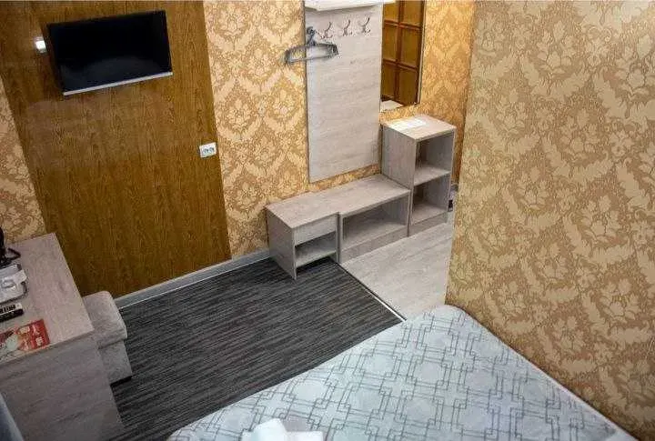Sotiladi tijorat binosi, 1200 m², 4.5 sotix, 3/3 qavat — Yakkasaroy tumani