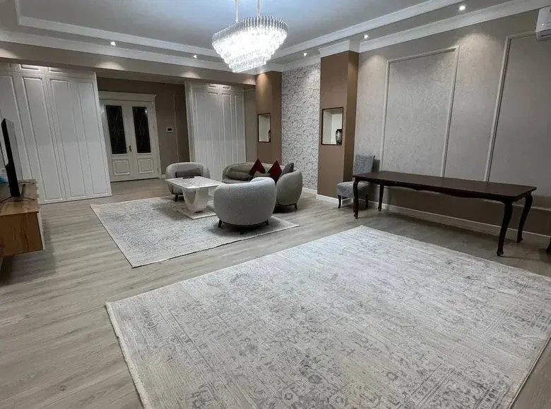 Ижарага берилади 3 хонали квартира, 150 м², 2/8 қават — Миробод тумани