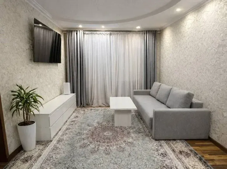 Сотилади 3 хонали квартира, 80 м², 3/4 қават — Миробод тумани