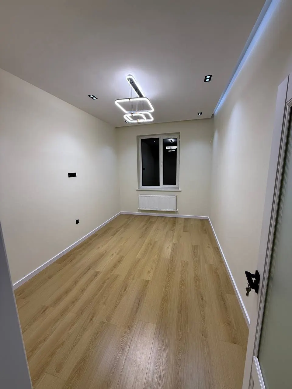 Сотилади 3 хонали квартира, 57 м², 4/5 қават — Яшнобод тумани