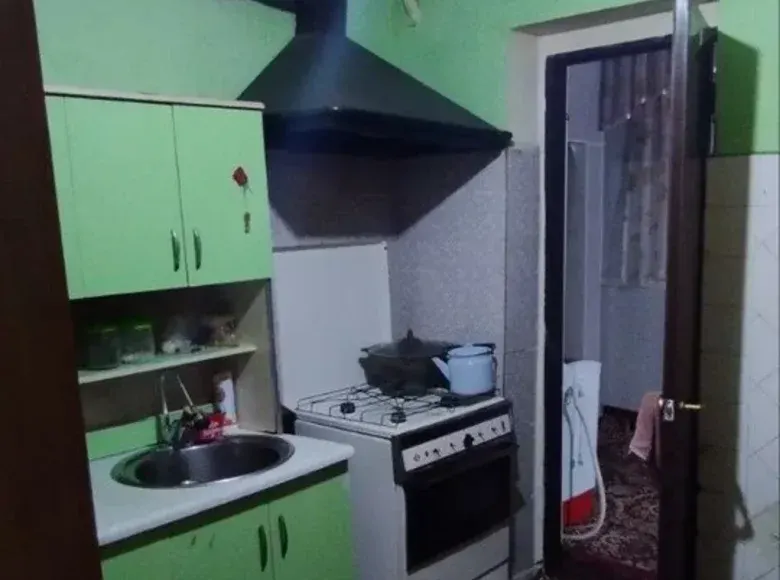 Sotiladi 2 xonali kvartira, 75 m², 1/4 qavat — Fargʻona shahri