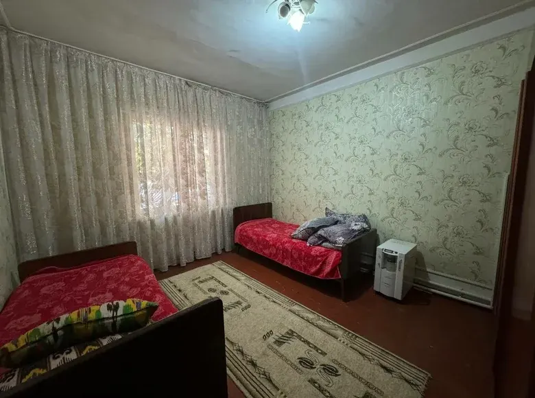 Sotiladi 2 xonali kvartira, 76 m², 1/4 qavat — Fargʻona shahri