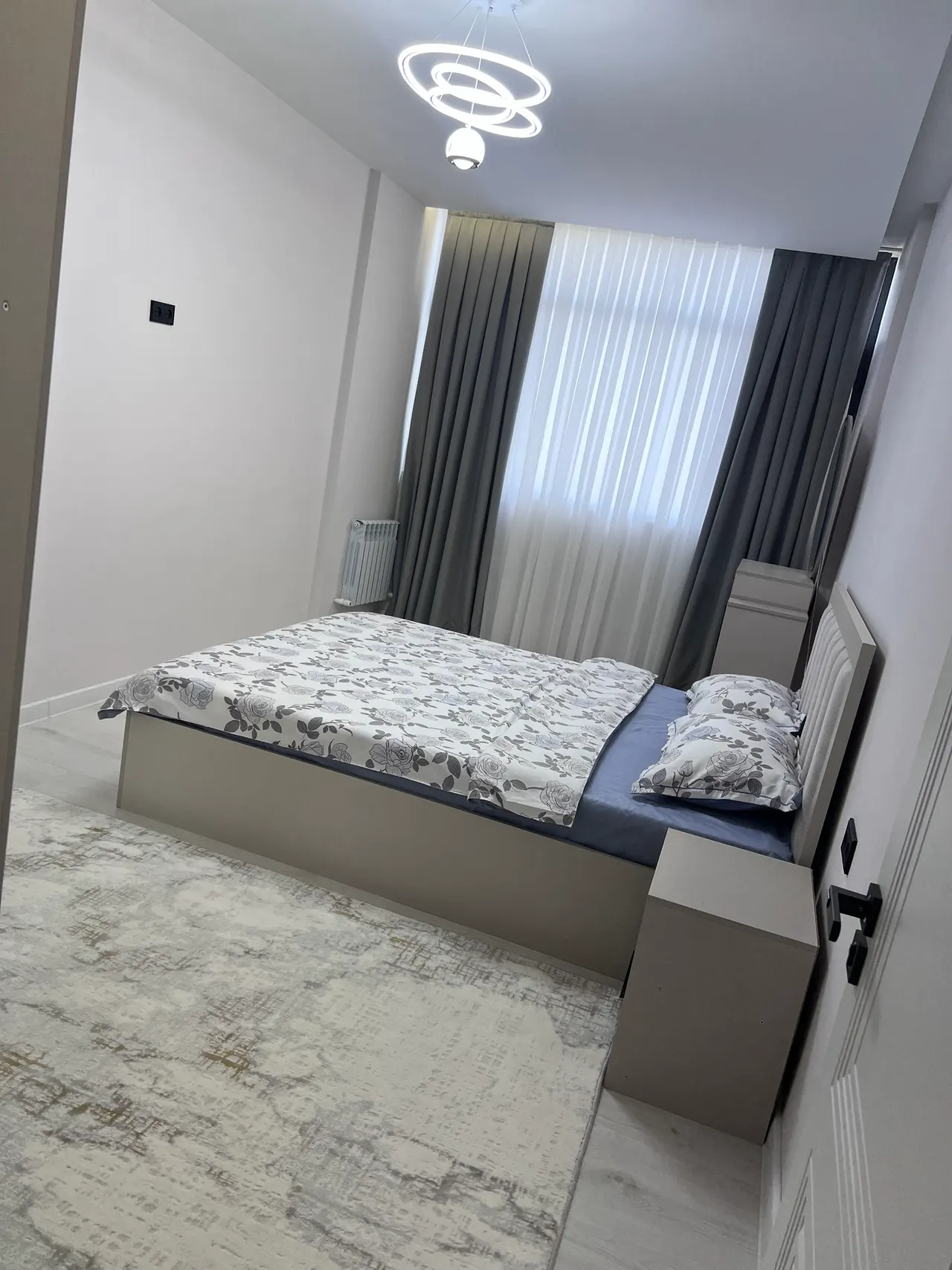 Сдаётся 3-комнатная квартира, 80 м², 12/16 этаж — Сергелийский район