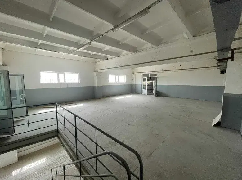 Сдаётся коммерческое помещение, 816 м², 1/2 этаж — Бектемирский район