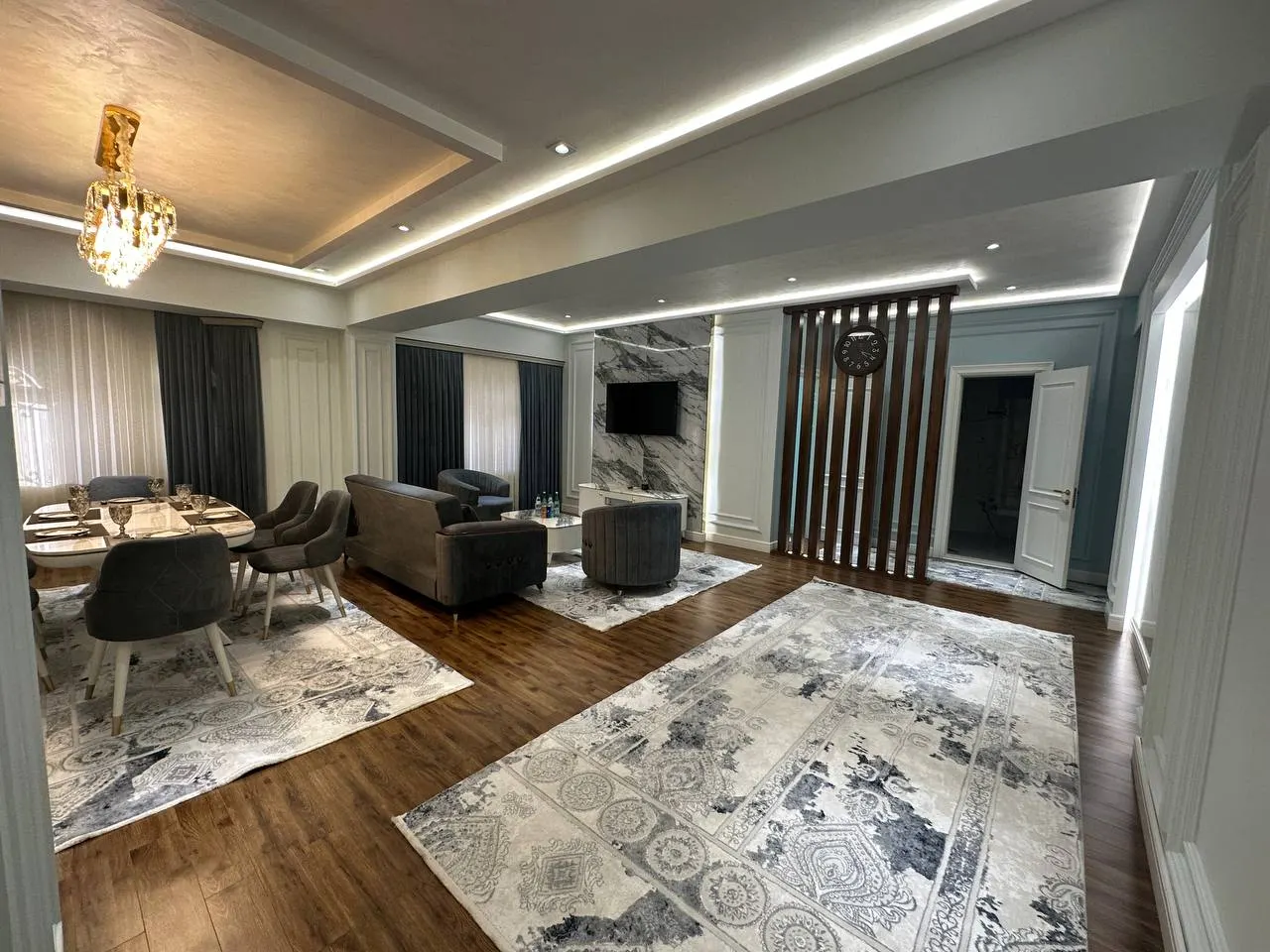 Сдаётся 4-комнатная квартира, 120 м², 4/4 этаж — Мирабадский район