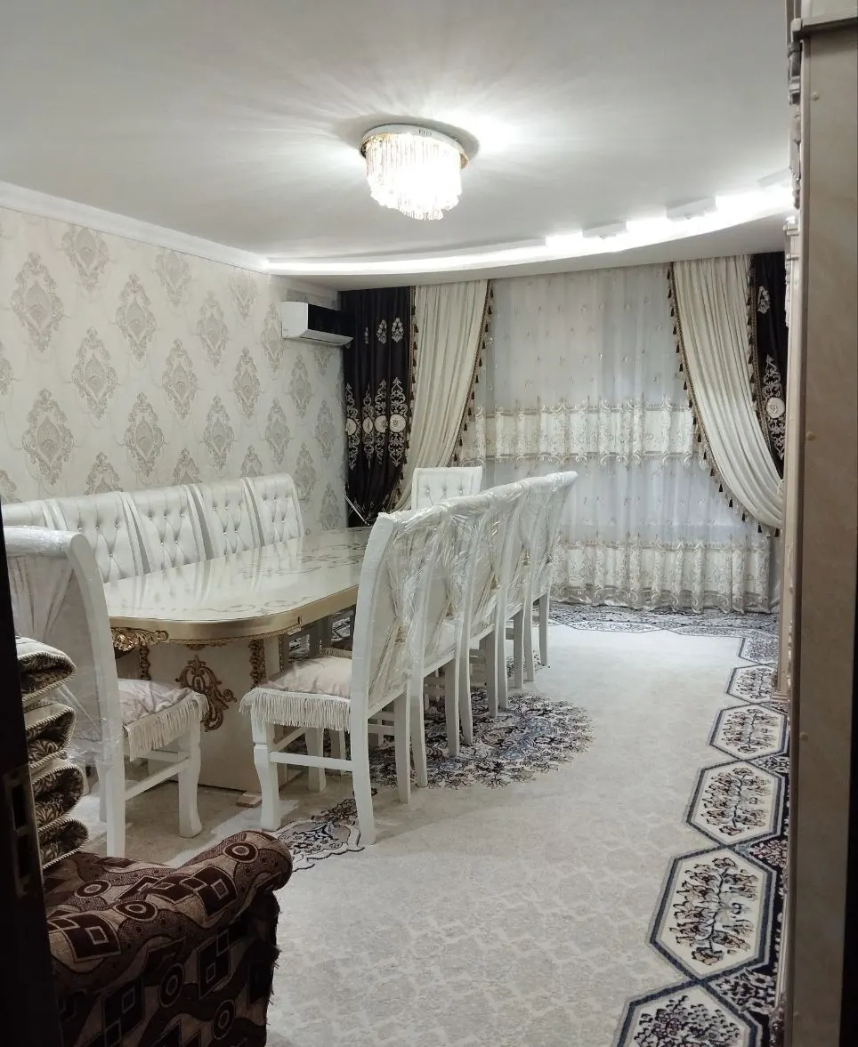 Сотилади 3 хонали квартира, 102 м², 1/9 қават — Миробод тумани