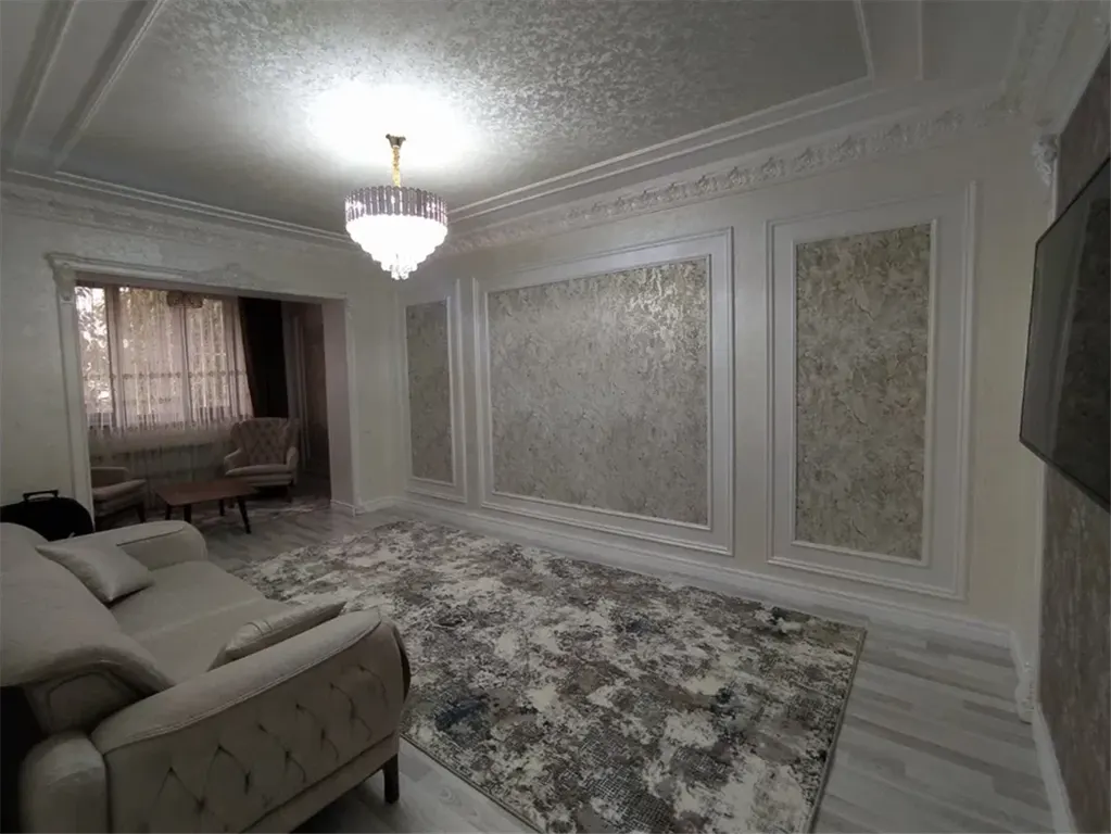 Сдаётся 3-комнатная квартира, 80 м², 2/4 этаж — Яккасарайский район