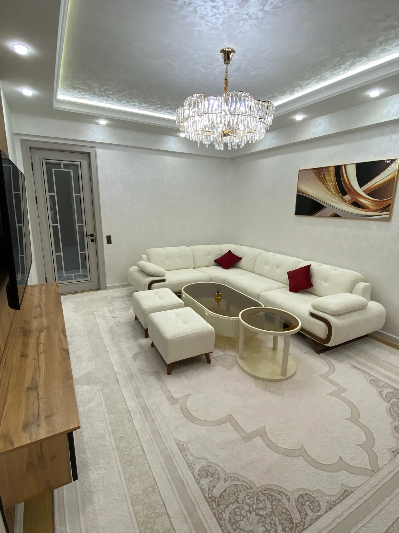 Сотилади 3 хонали квартира, 77 м², 1/9 қават — Самарқанд шаҳри