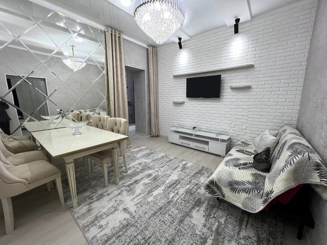 Сдаётся 2-комнатная квартира, 56 м², 3/4 этаж — Чиланзарский район