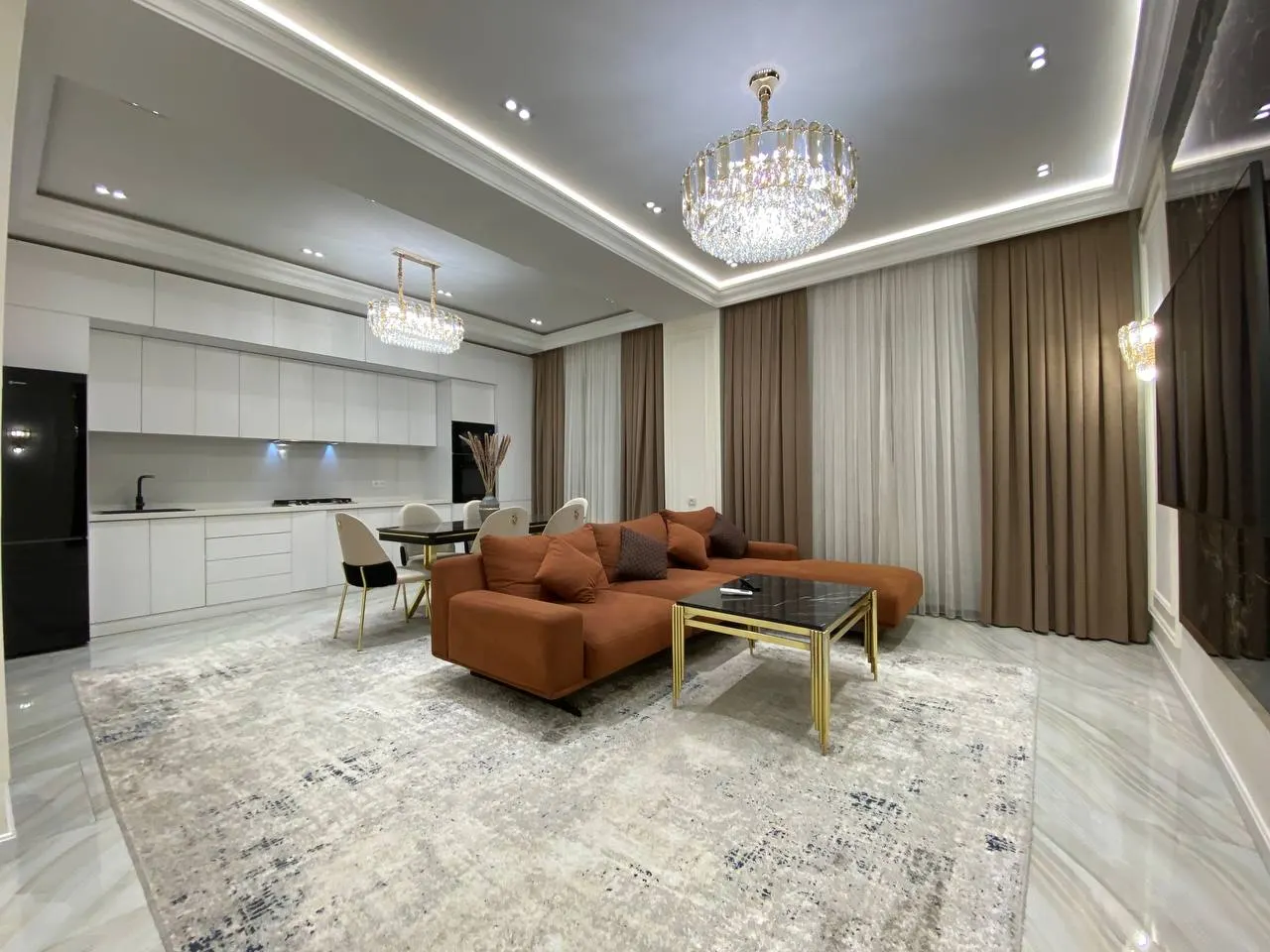 Сдаётся 3-комнатная квартира, 110 м², 5/7 этаж — Шайхантахурский район