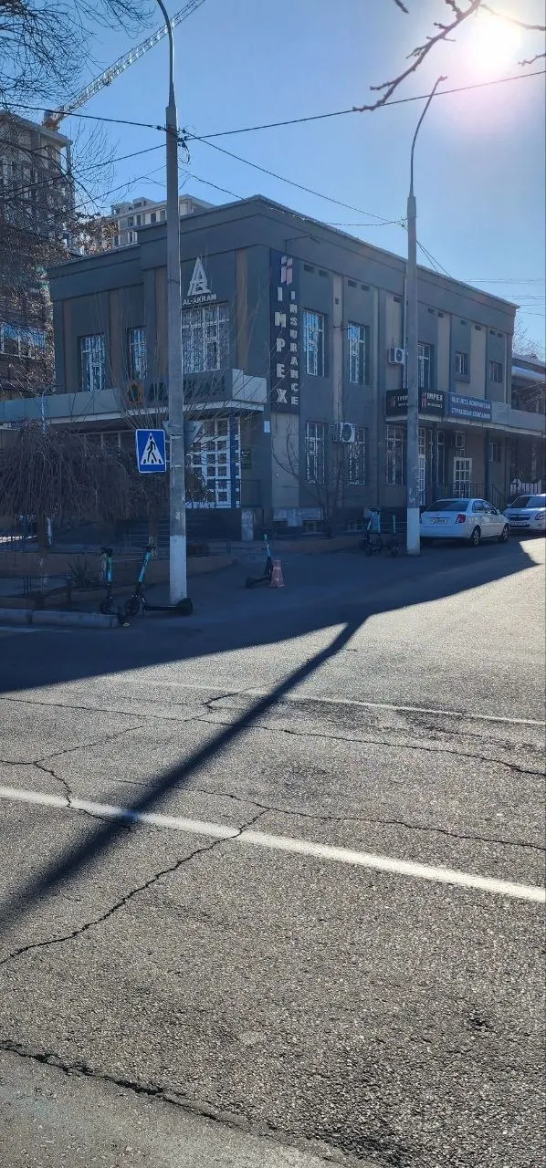 Sotiladi tijorat binosi, 1100 m², 3,3 sotix — Shayxontohur tumani