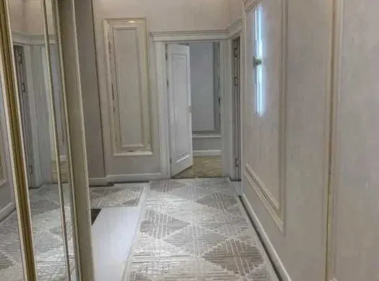 Sotiladi 3 xonali kvartira, 87 m², 2/9 qavat — Mirzo Ulugʻbek tumani