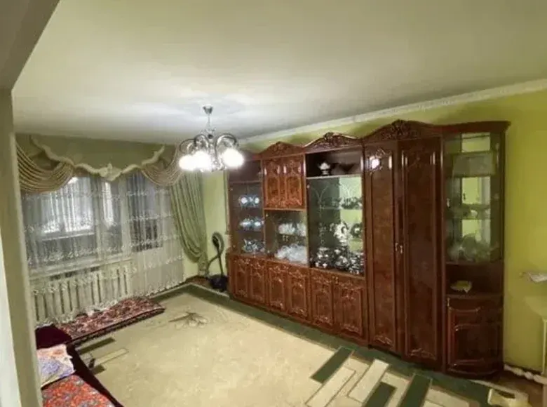 Продаётся 3-комнатная квартира, 87 м², 4/4 этаж — Яшнабадский район